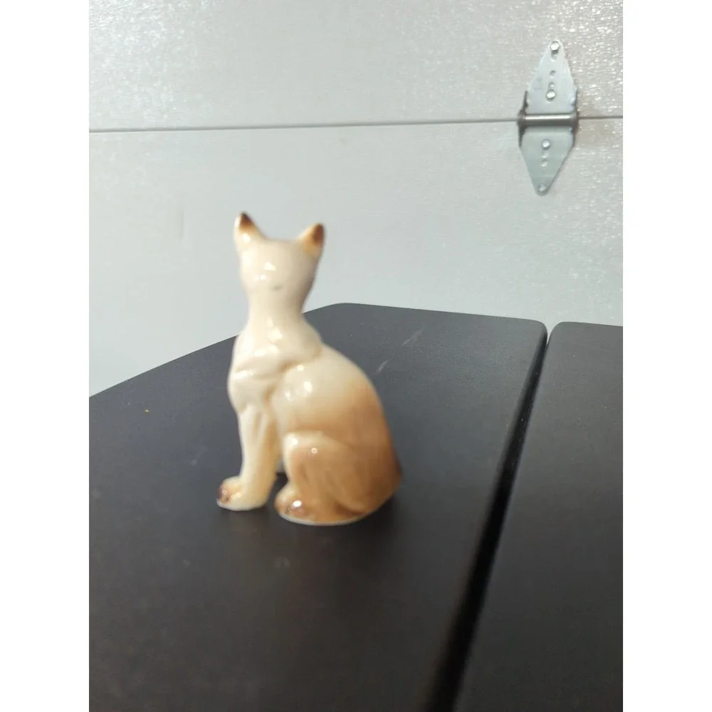Vintage MCM Japan Siamese Cat Figure Porcelain Kitty Kitten Figurine